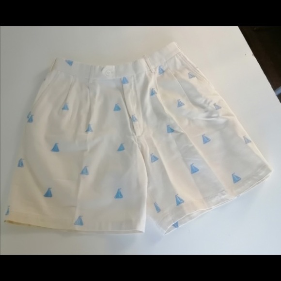 Mens sailing shorts from j. mclaughlin - Picture 1 of 3
